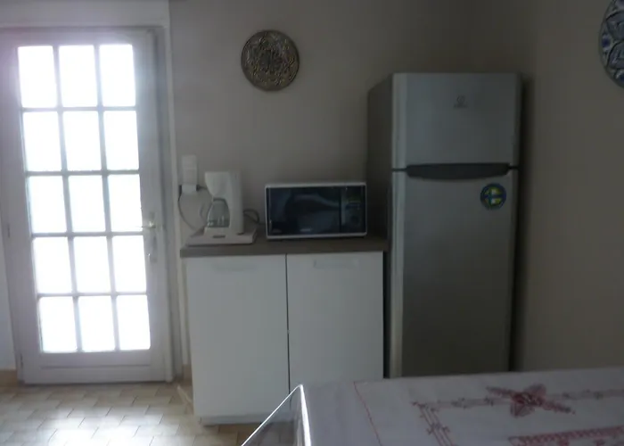 Chez Isabelle Et Polo Le Mayne